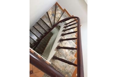 Bán nhà sổ đỏ 61m2 x3T, chính chủ đường Láng, 69 triệu/m2